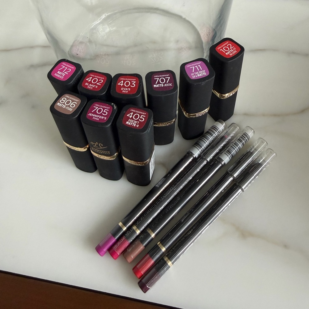 NEVER USED L’ORÉAL Color Riche Lipsticks & Lipliners- Pink, Nude & Red Shades